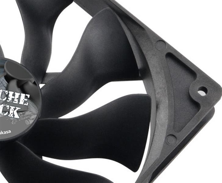 Akasa 14cm Apache High Performance S-Flow fan delivering up to 89 55 CFM of Airflow